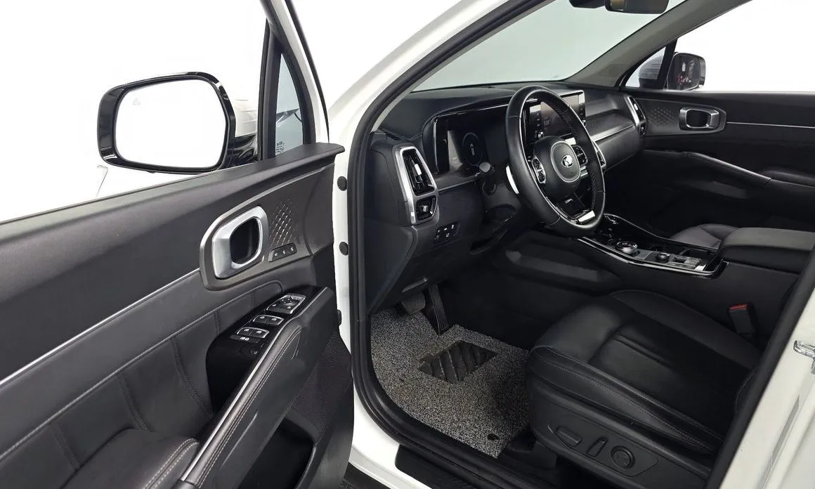 Kia Sorento — фото 7