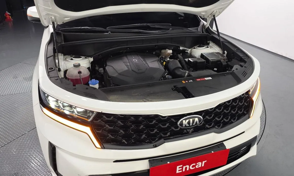 Kia Sorento — фото 10