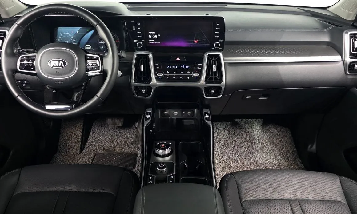 Kia Sorento — фото 9