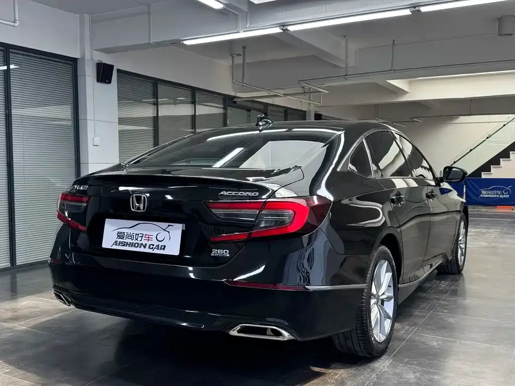 Honda Accord — фото 2