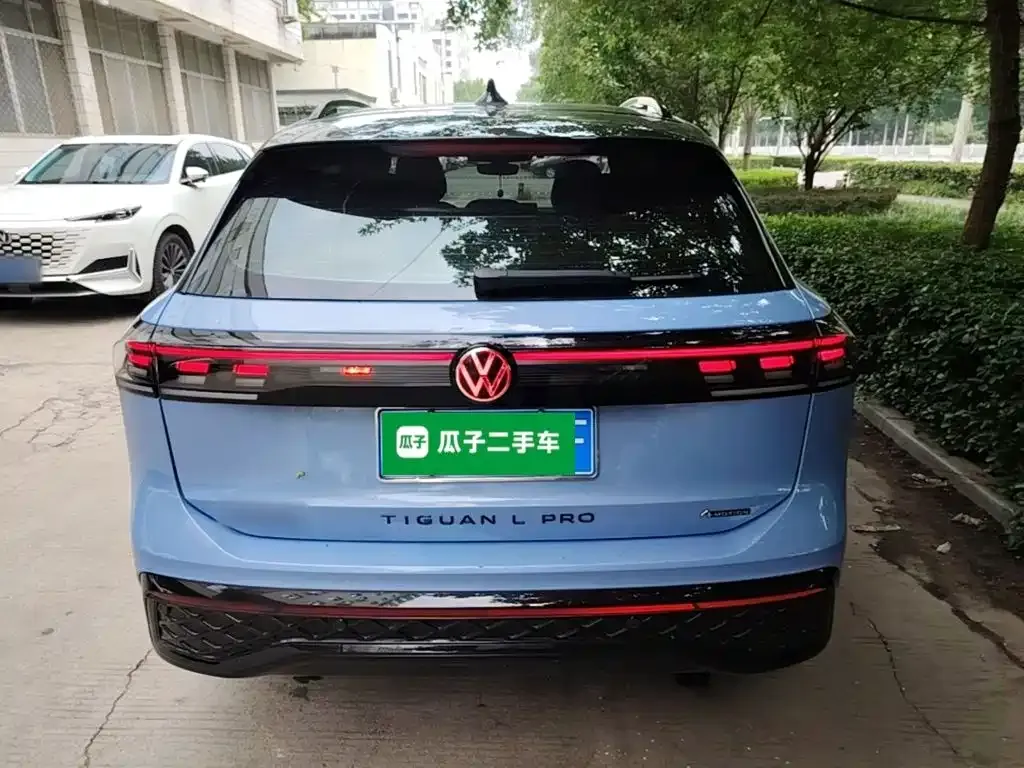 Volkswagen Tiguan L — фото 5