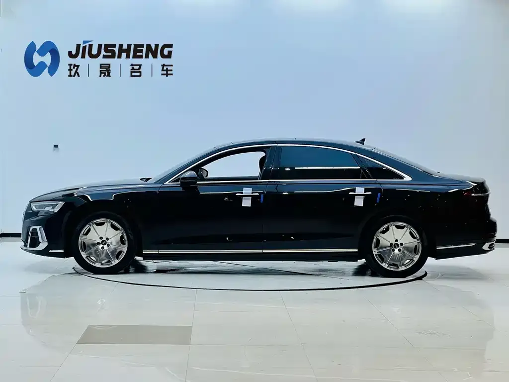 Audi A8 2023 из CN, фото 4
