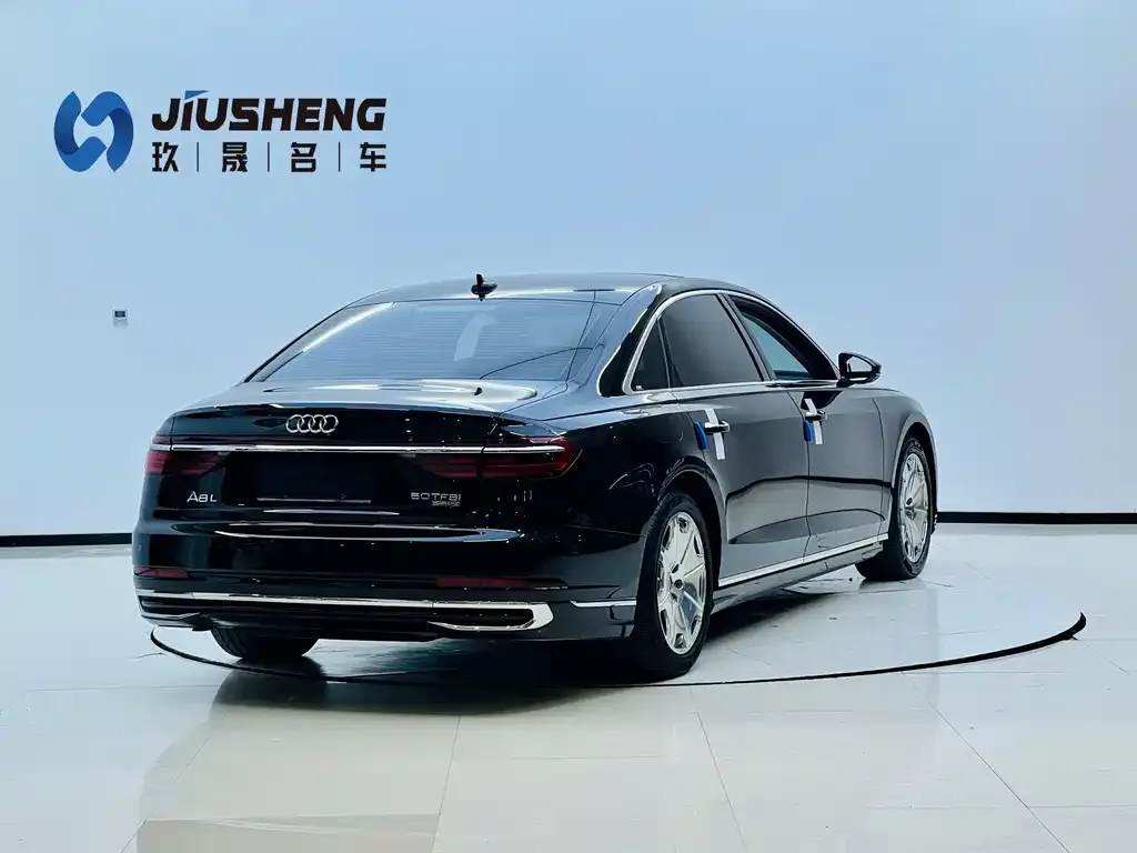 Audi A8 2023 из CN, фото 7