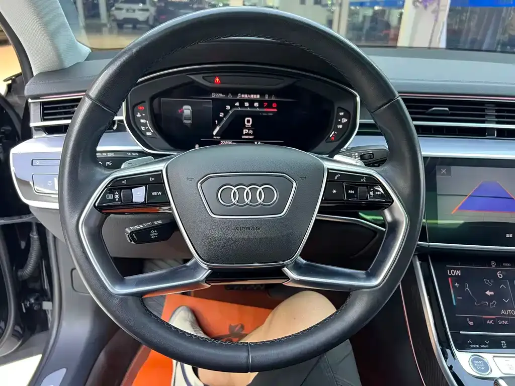Audi A8 2023 из CN, фото 9