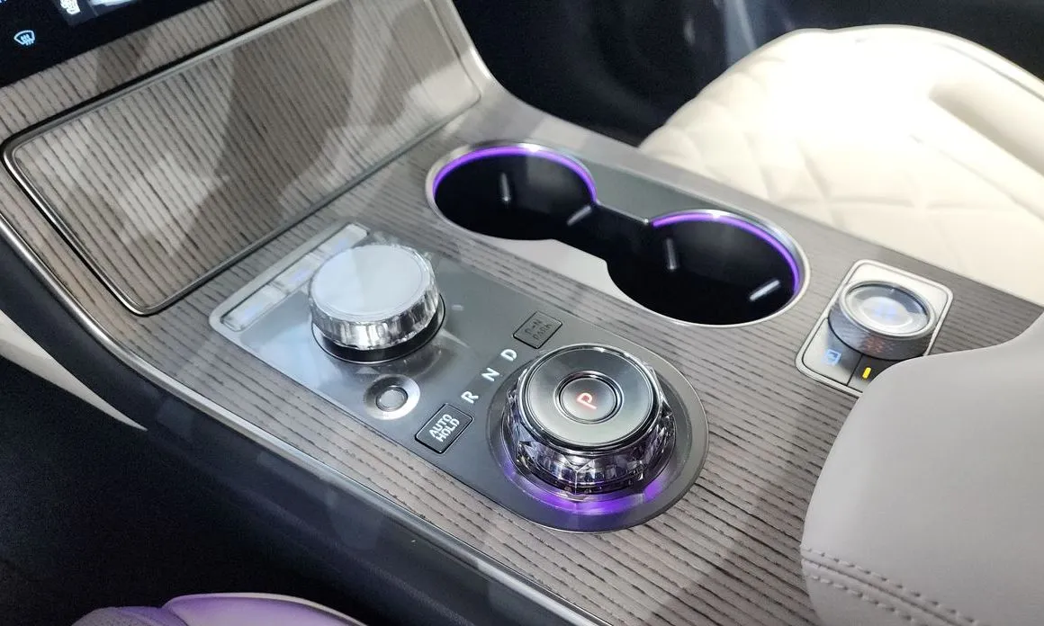 Genesis GV80 — фото 10