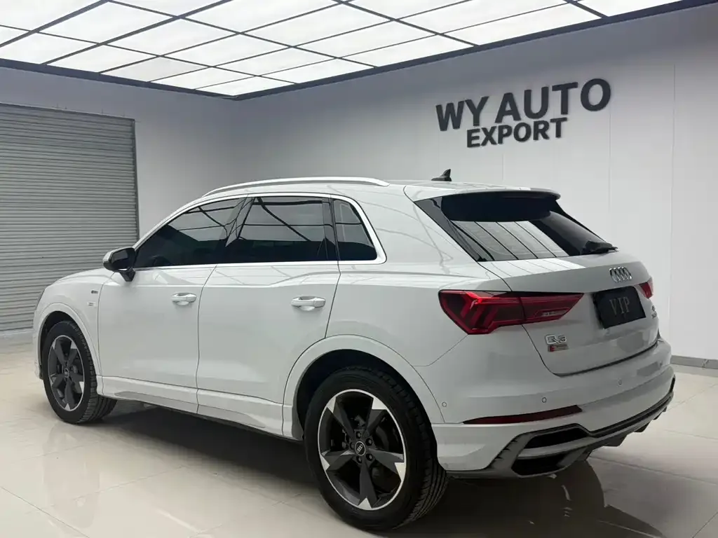 Audi Q3 — фото 9