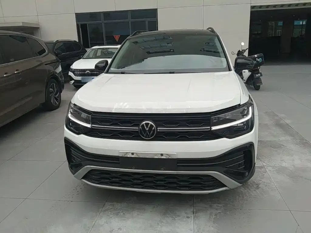 Volkswagen Tharu — фото 3