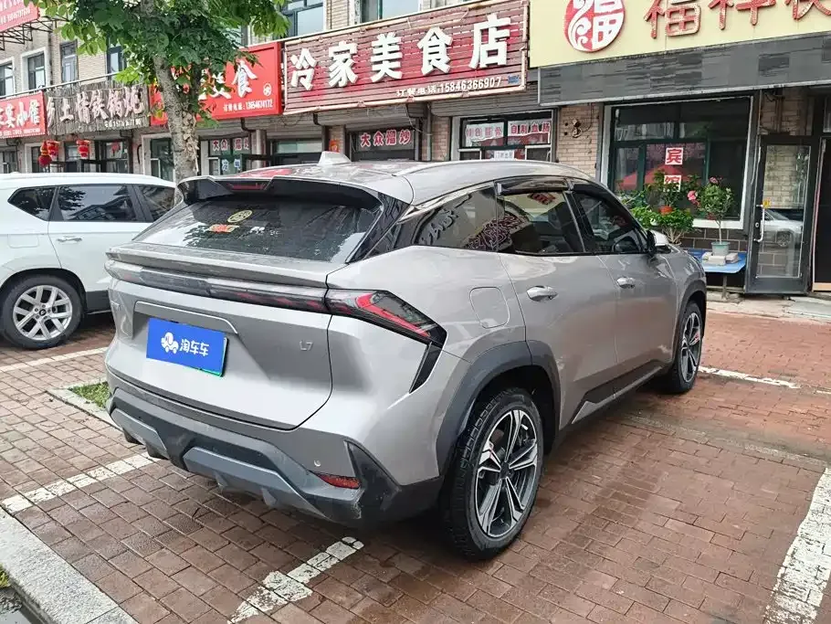 Geely Galaxy L7 — фото 10