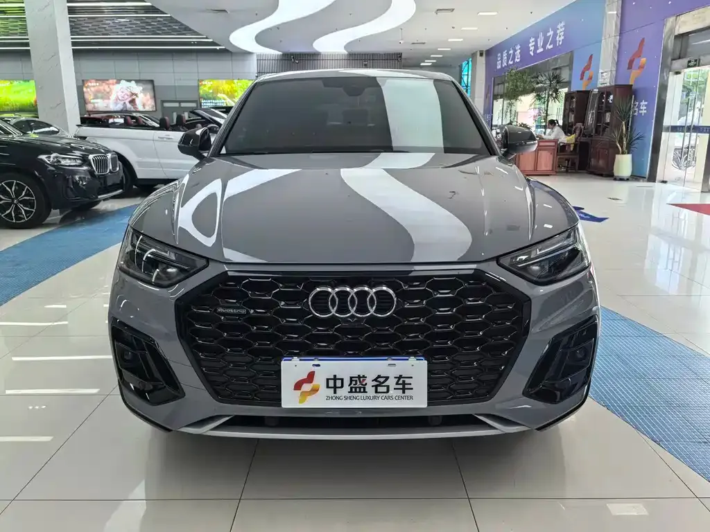 Audi Q5L Sportback — фото 2