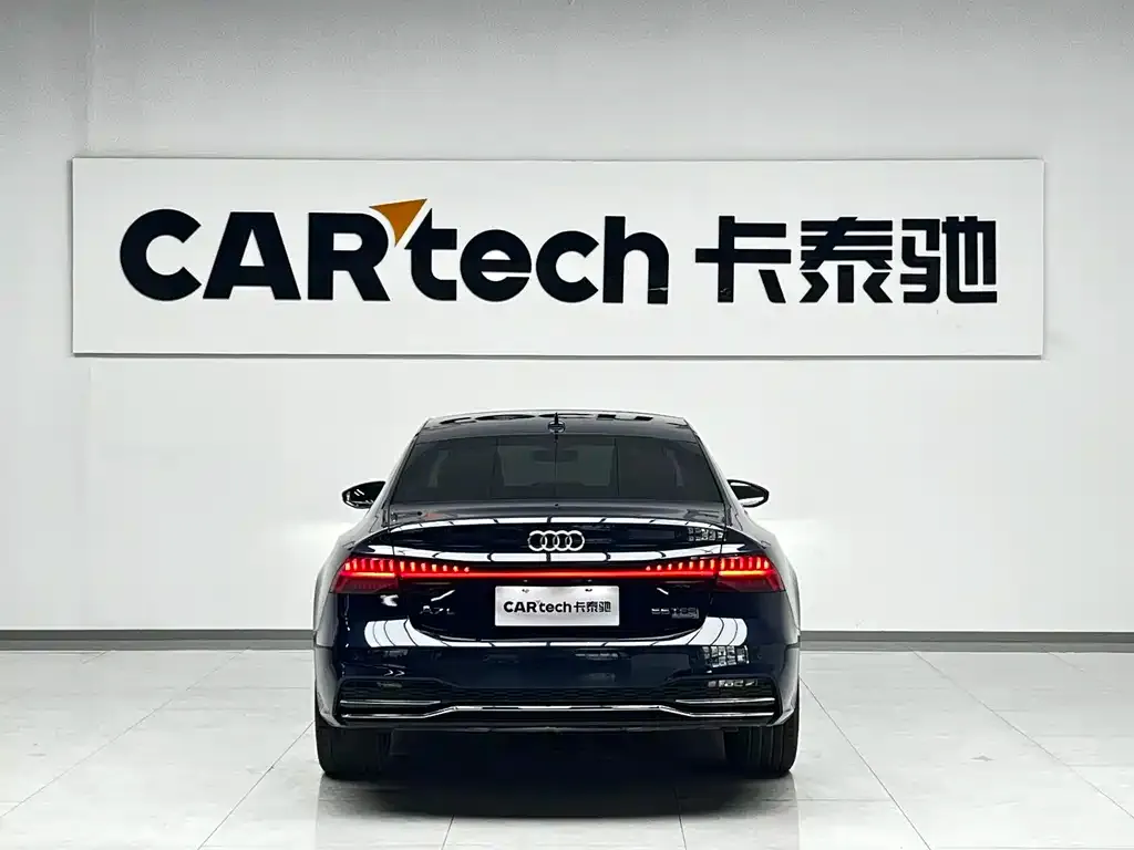 Audi A7L — фото 2