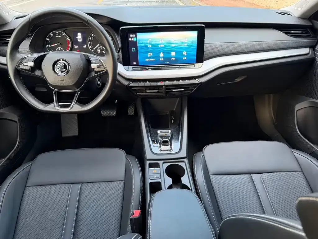 Skoda Octavia — фото 4