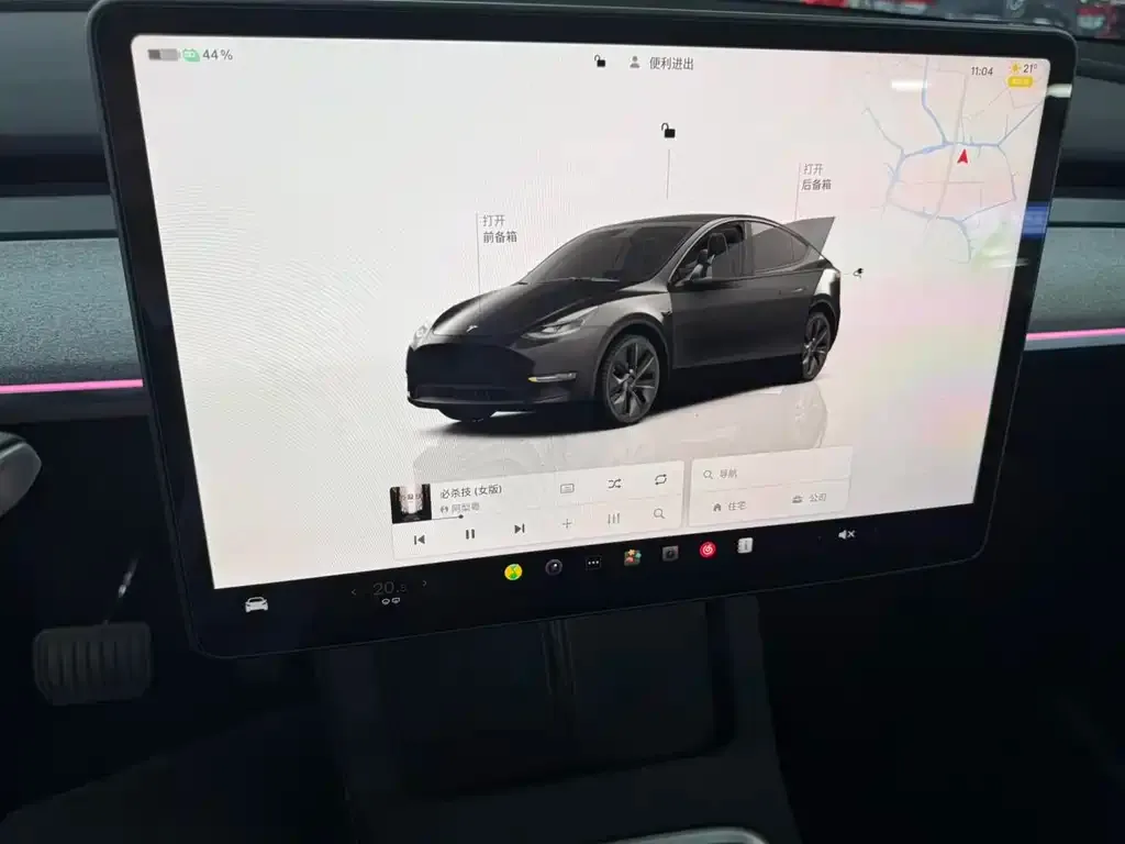 Tesla Model Y — фото 4