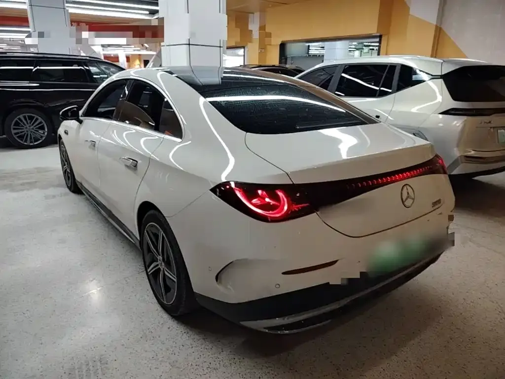 Mercedes-Benz CLA PHEV — фото 7