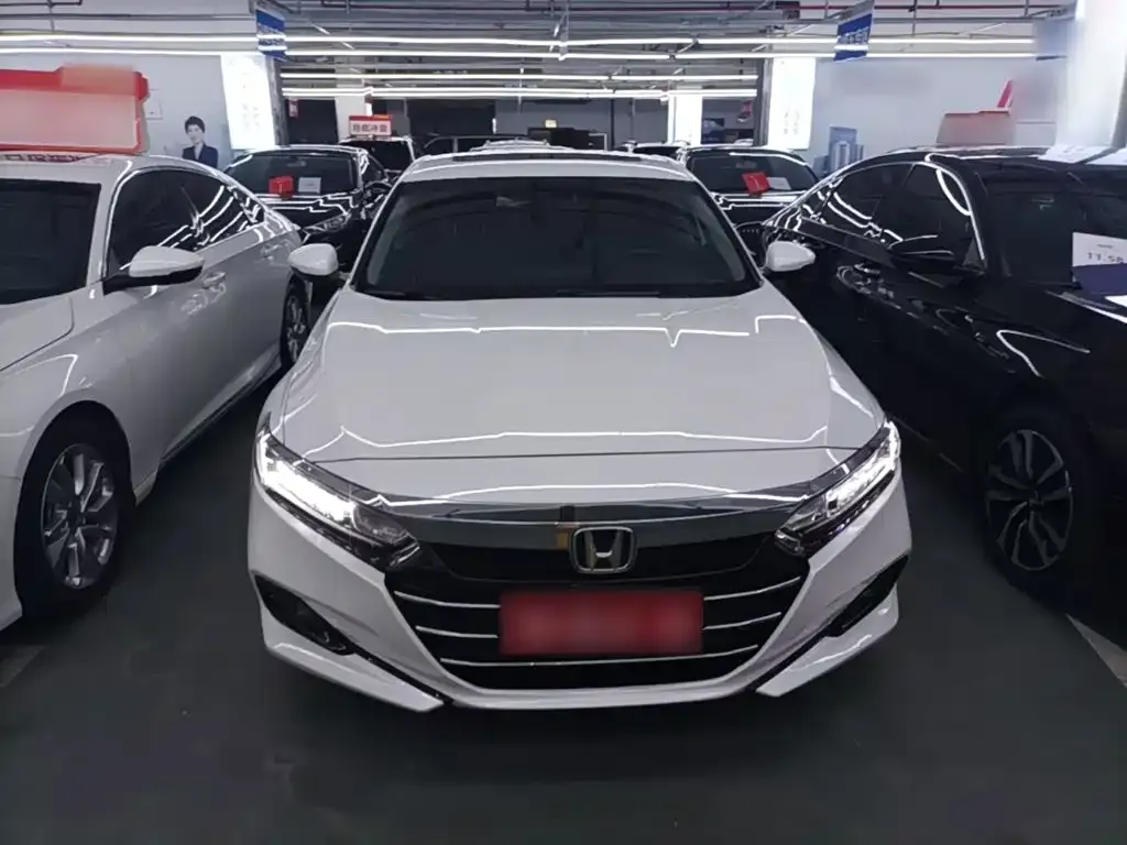 Honda Accord — фото 8