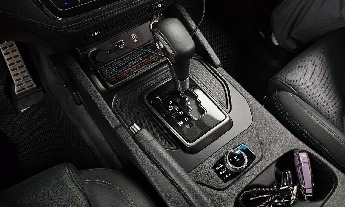 KG Mobility (Ssangyong) Rexton — фото 9