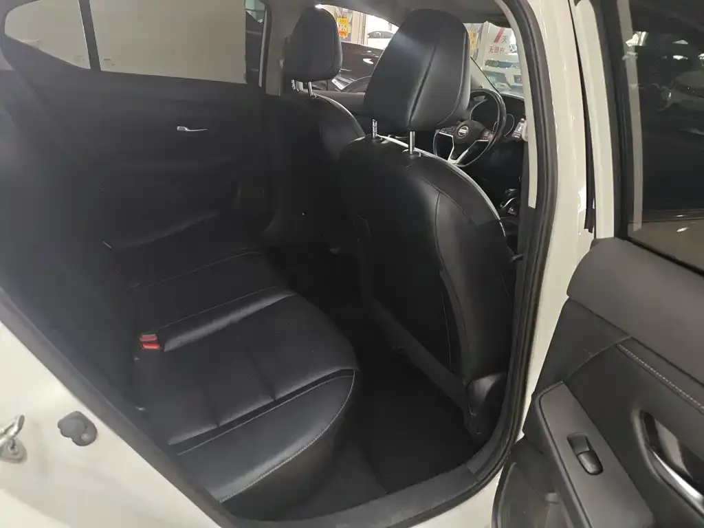 Nissan Sylphy 2022 из CN, фото 2