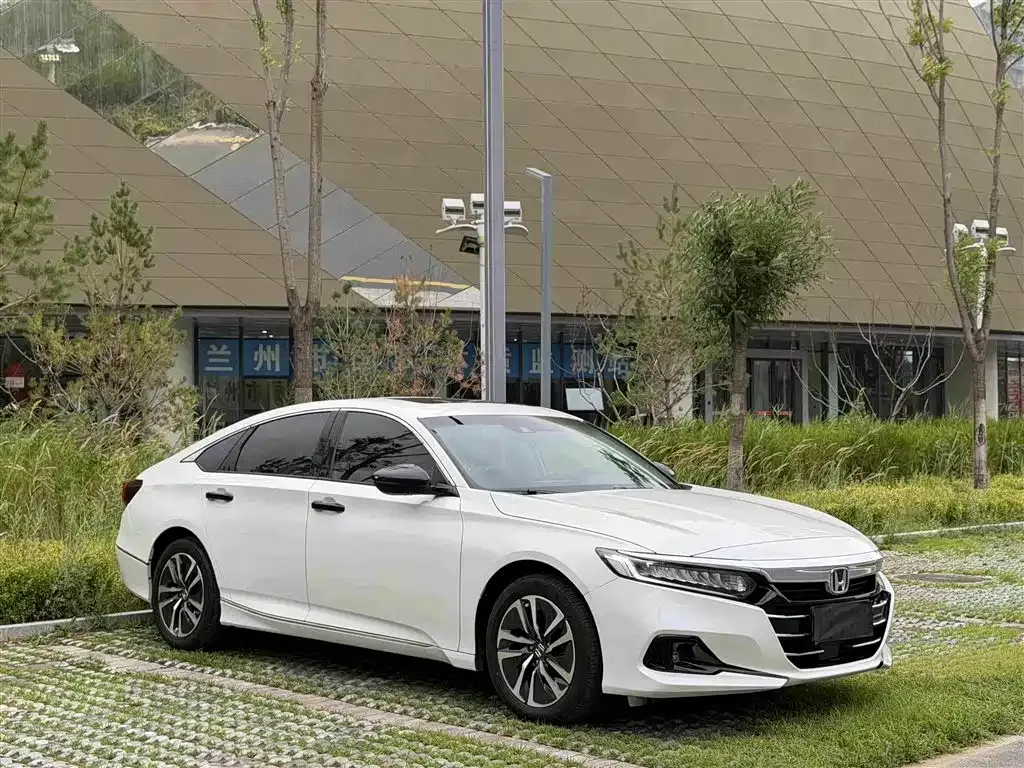 Honda Accord — фото 5