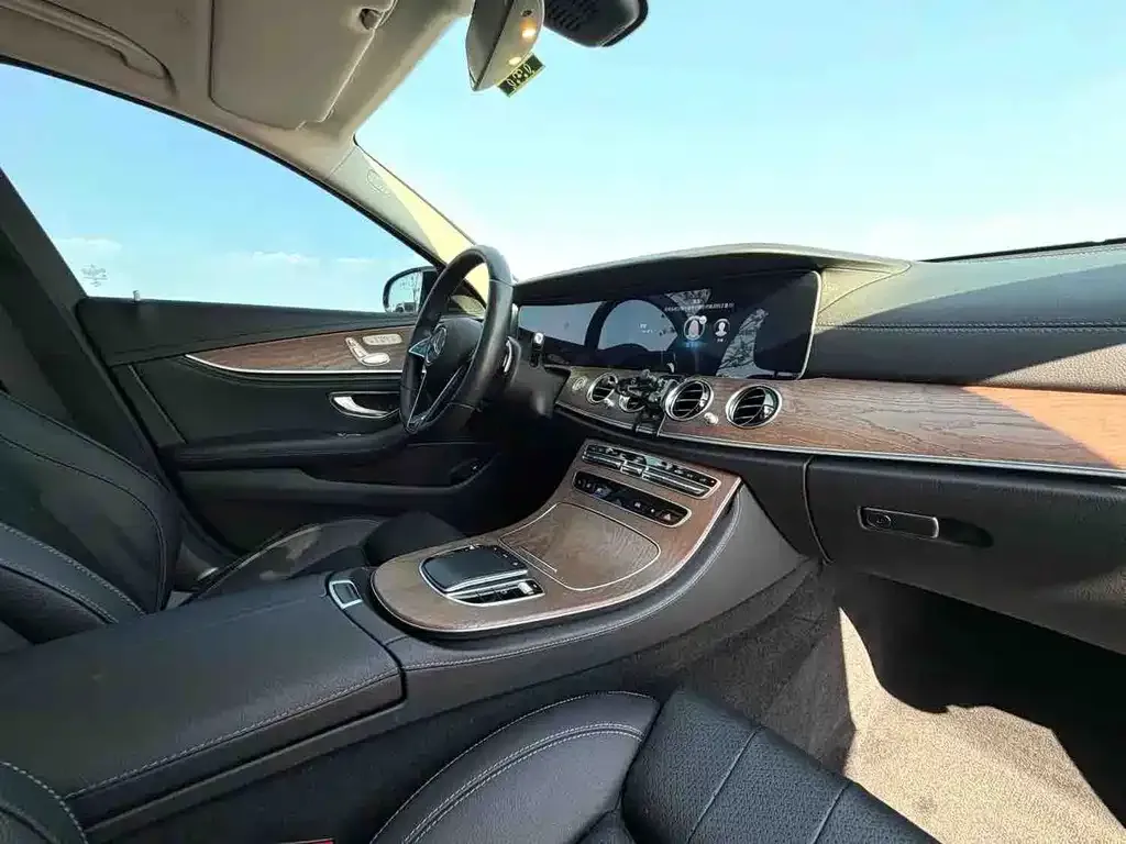 Mercedes-Benz E-Class New Energy — фото 5