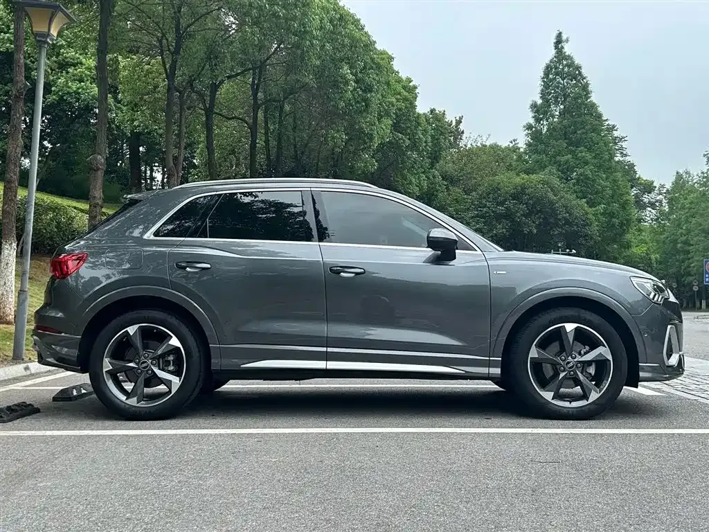Audi Q3 — фото 5