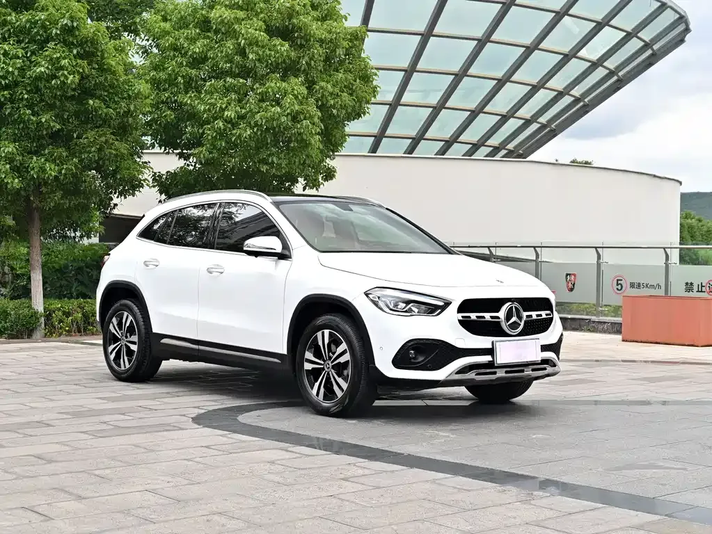 Mercedes-Benz GLA — фото 6