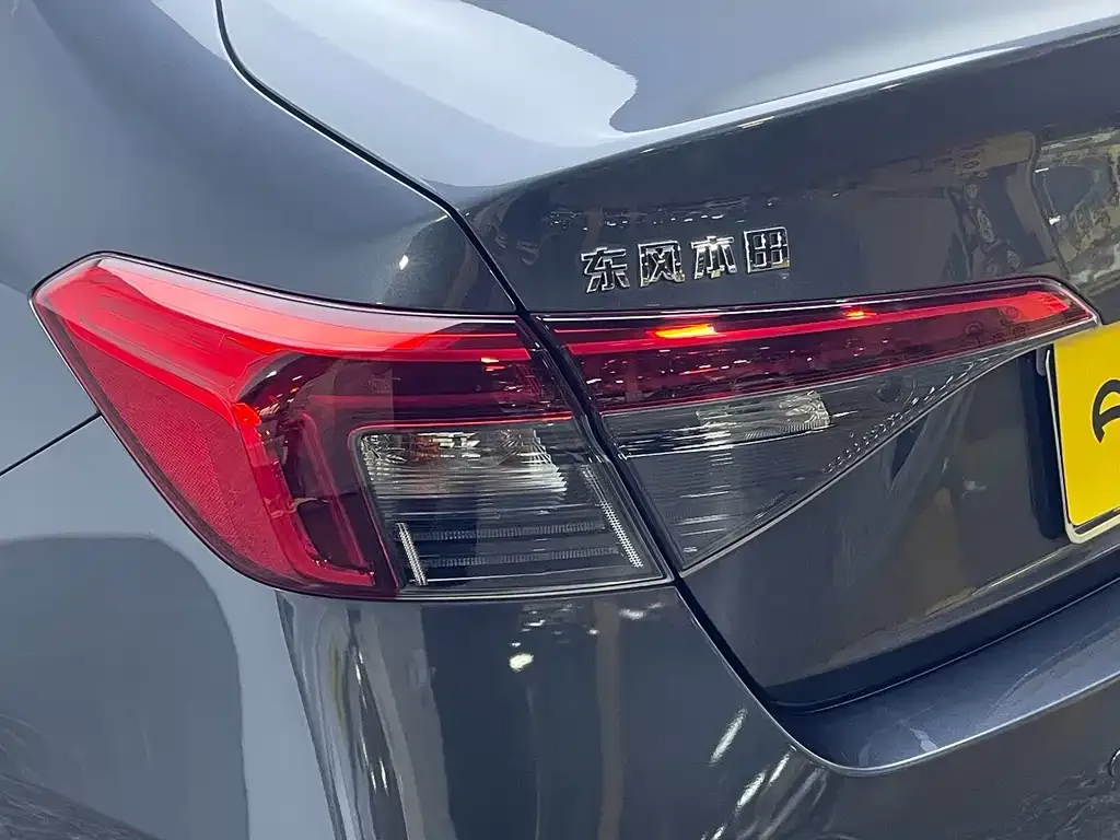 Honda Civic — фото 8