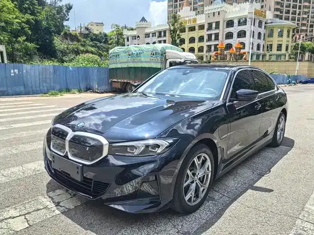 BMW i3 — фото 1