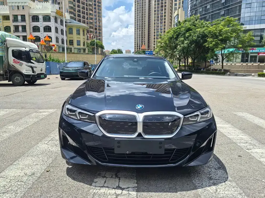 BMW i3 — фото 7