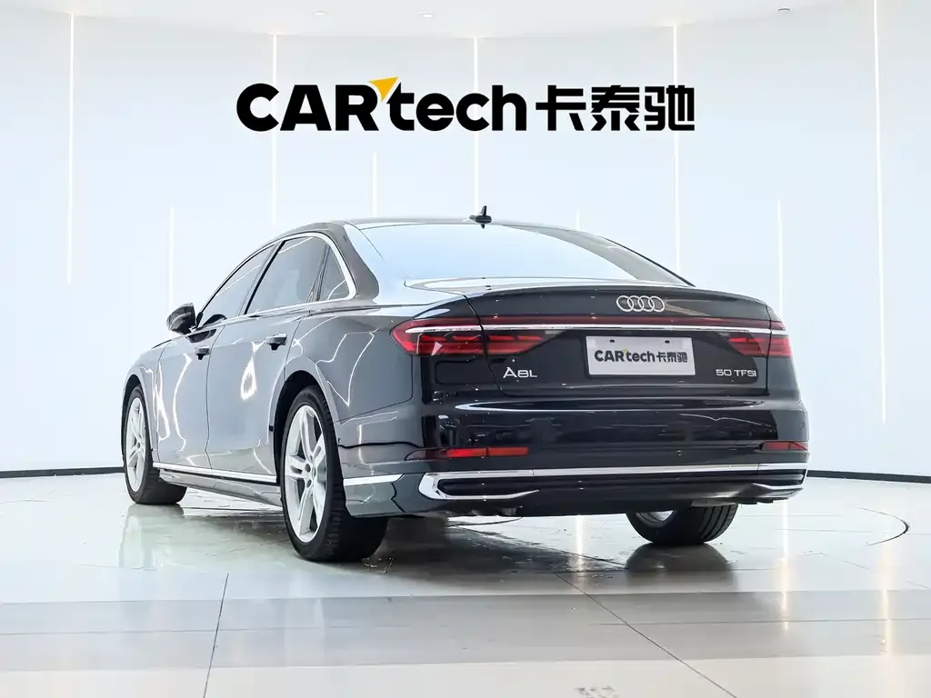 Audi A8 — фото 10