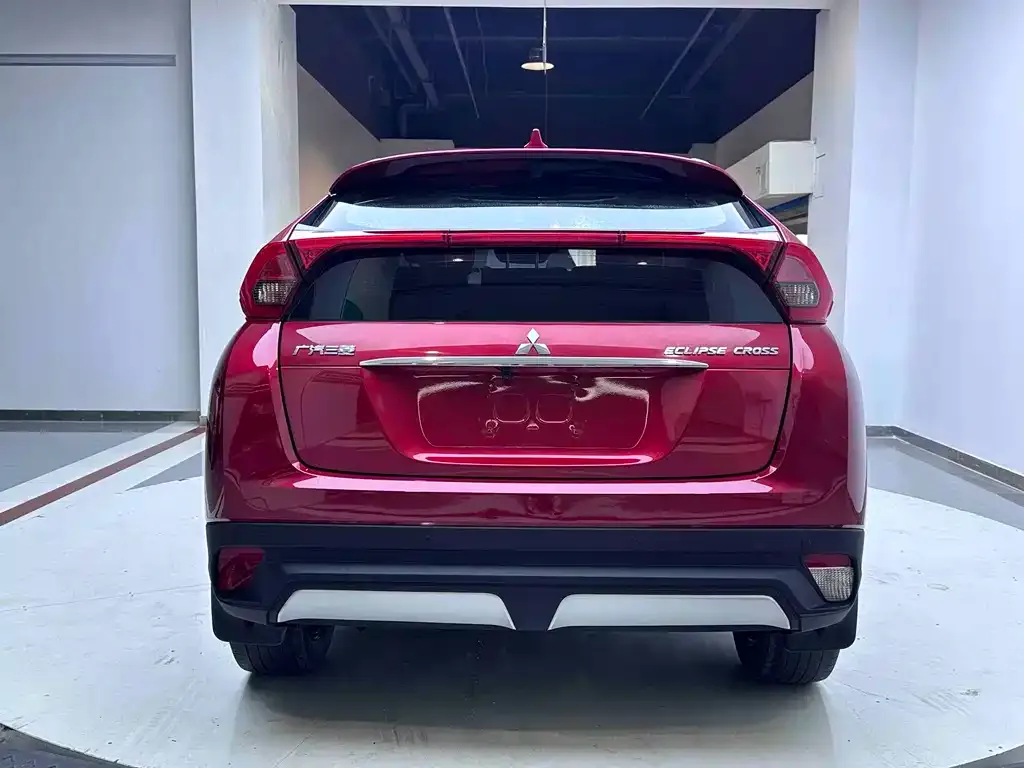 Mitsubishi Eclipse Cross — фото 3