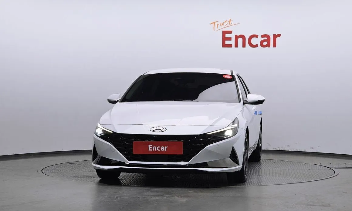 Hyundai AVANTE — фото 3