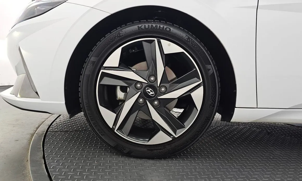 Hyundai AVANTE — фото 6