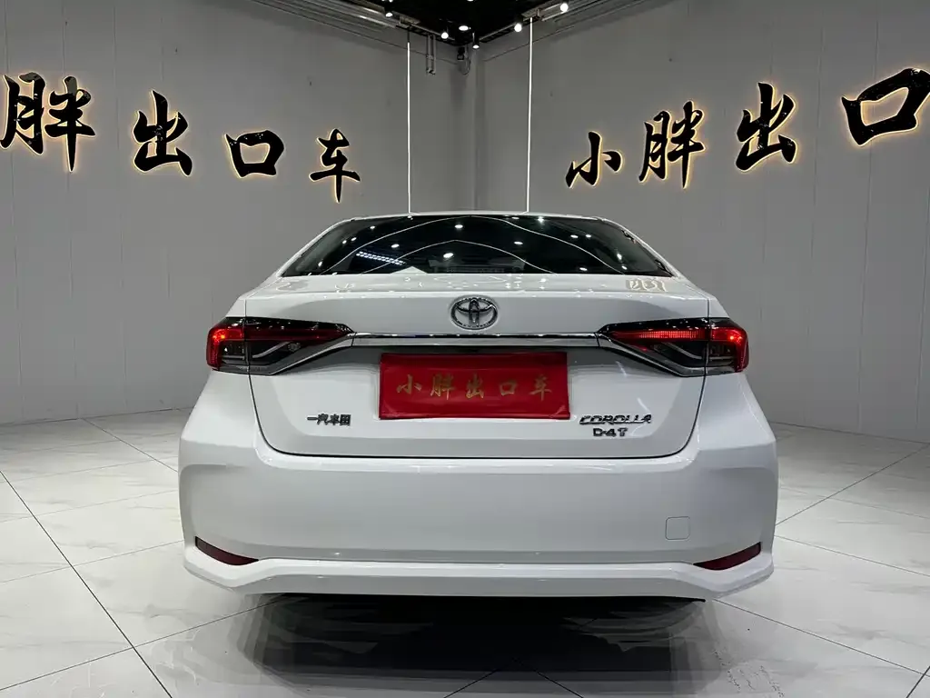 Toyota Corolla — фото 5