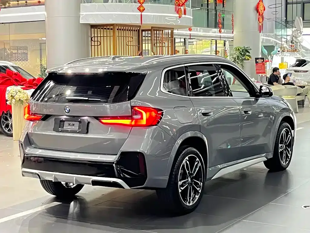 BMW X1 — фото 6
