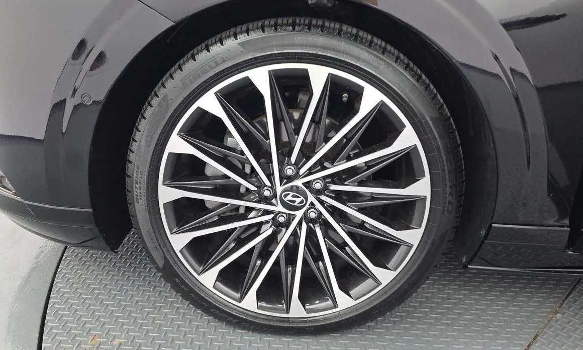 Hyundai Grandeur 2023 из KR, фото 9