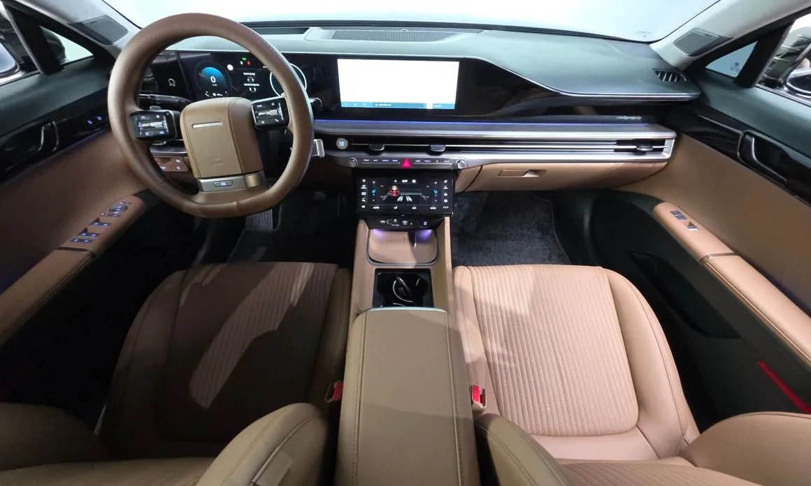 Hyundai Grandeur 2023 из KR, фото 8