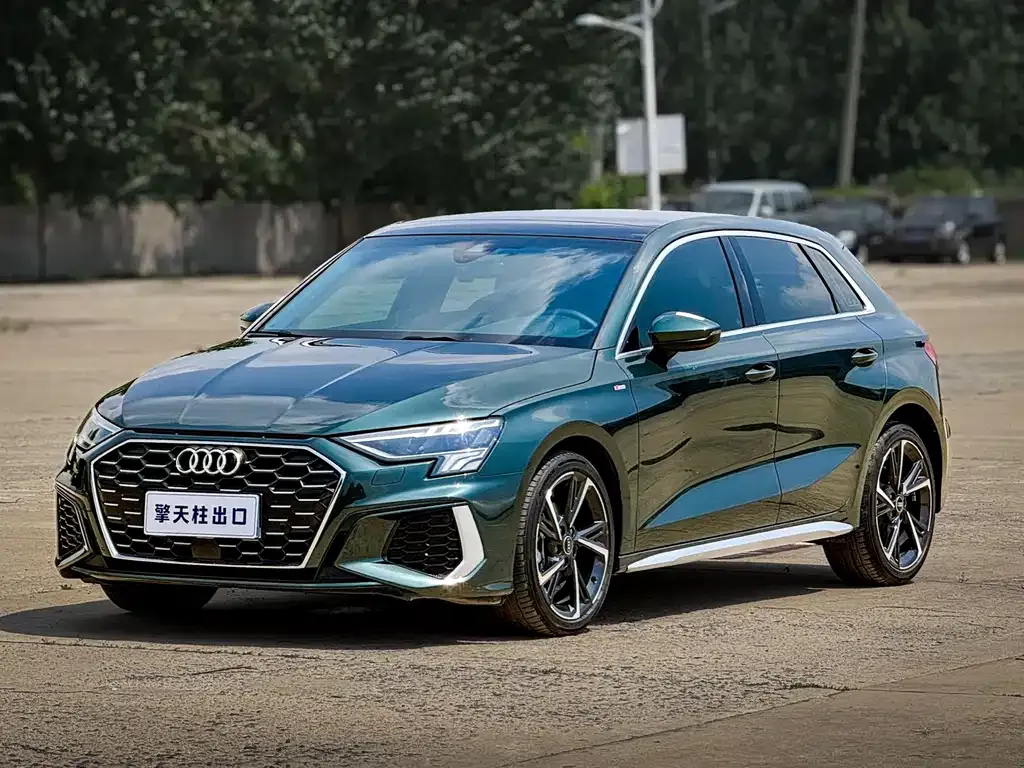 Audi A3 — фото 1