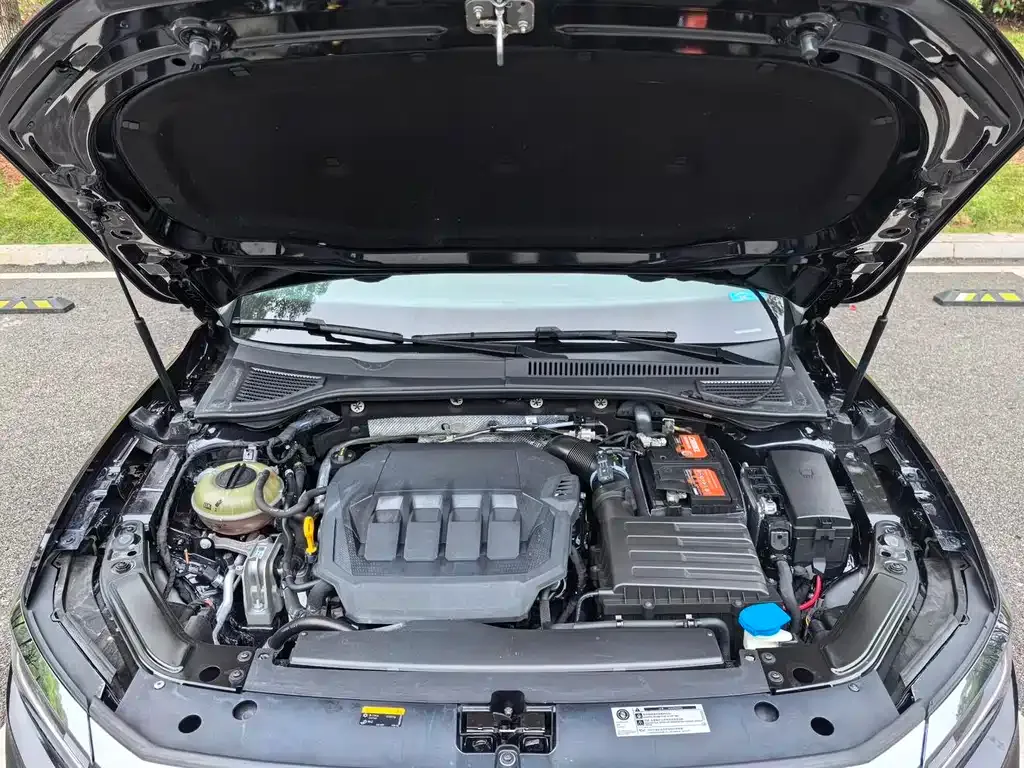Volkswagen Passat — фото 8