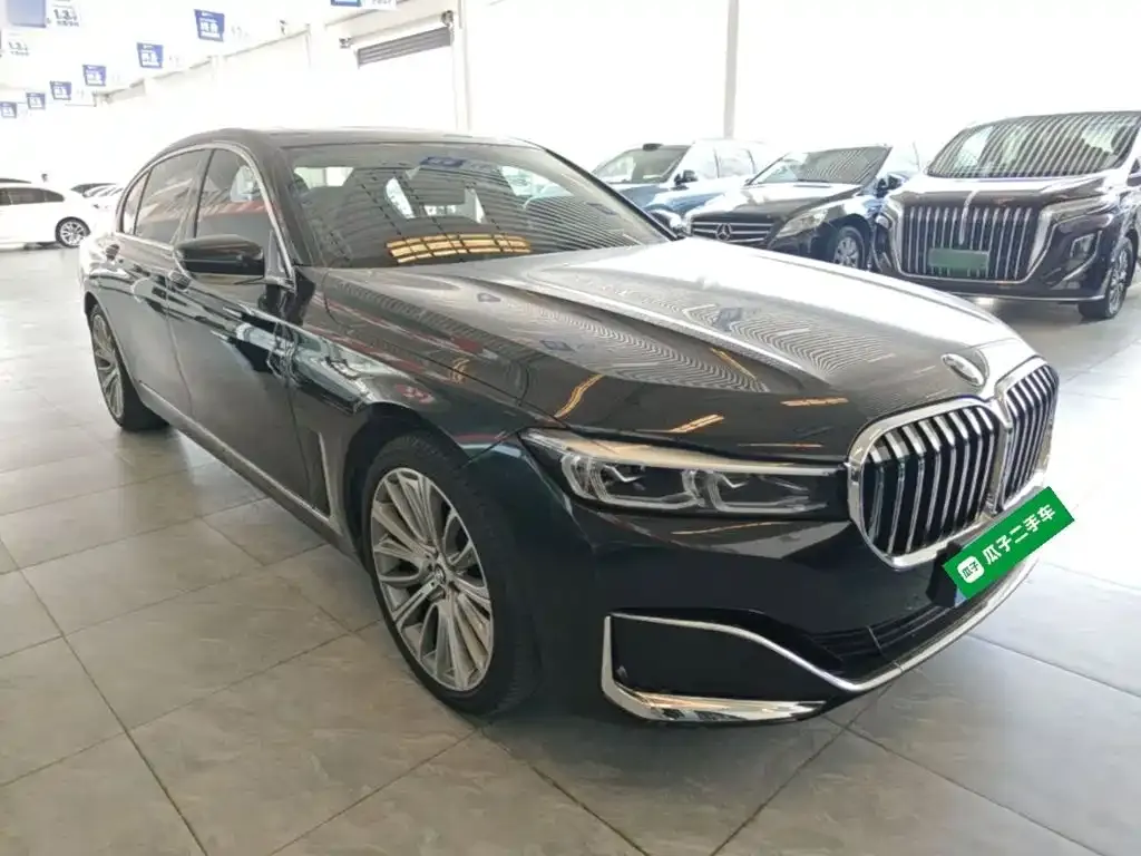 BMW 7 Series — фото 9