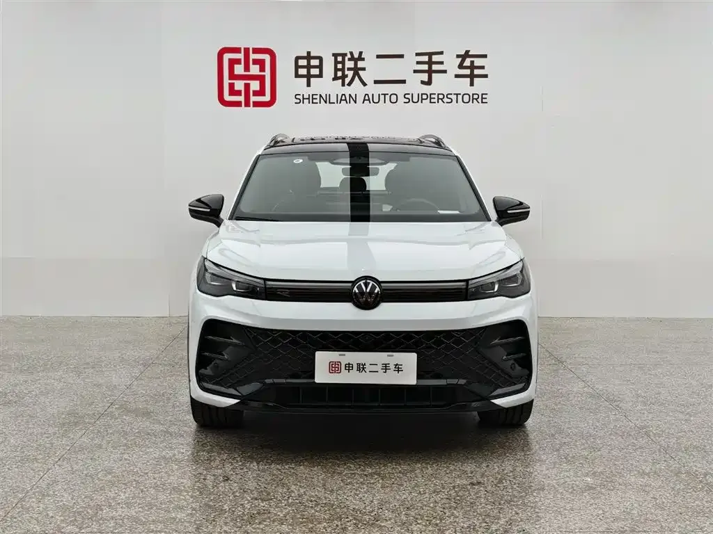 Volkswagen Tiguan L — фото 6