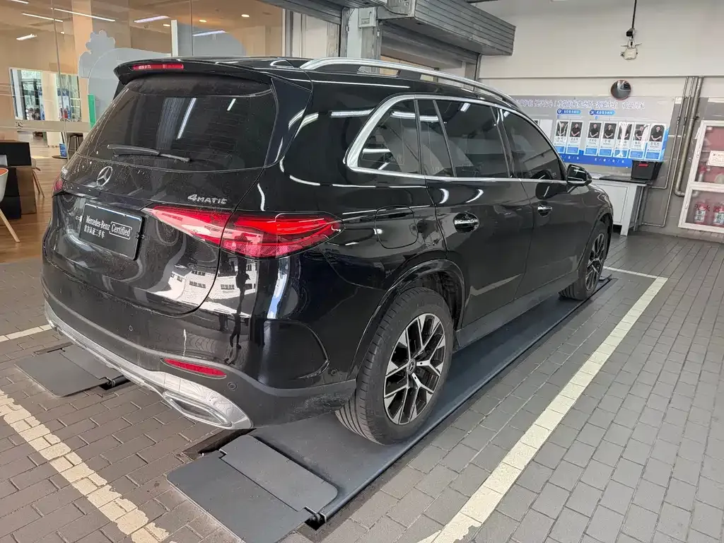 Mercedes-Benz GLC — фото 7