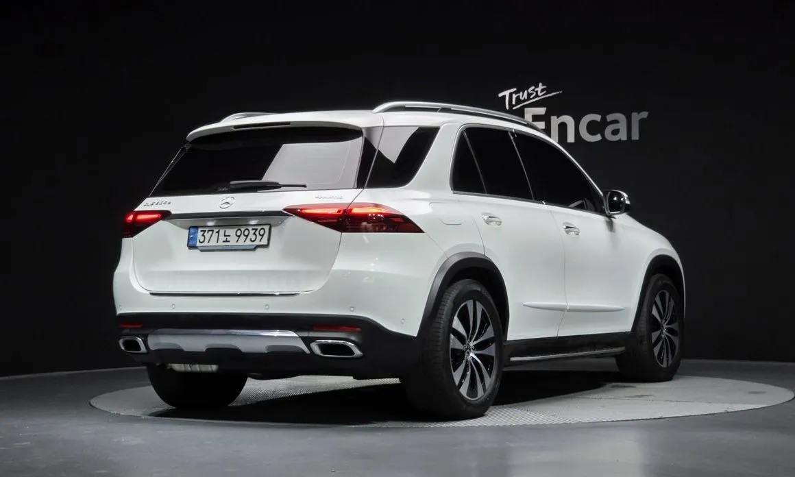Mercedes-Benz GLE-Class — фото 8