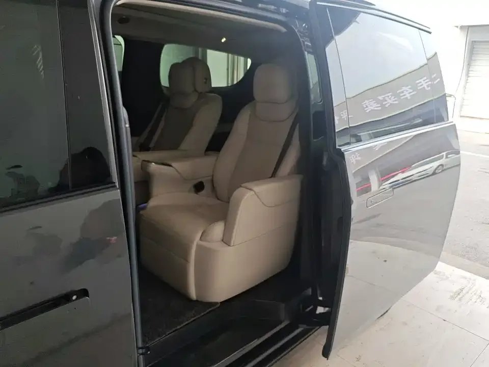Li Auto MEGA 2024 из CN, фото 2