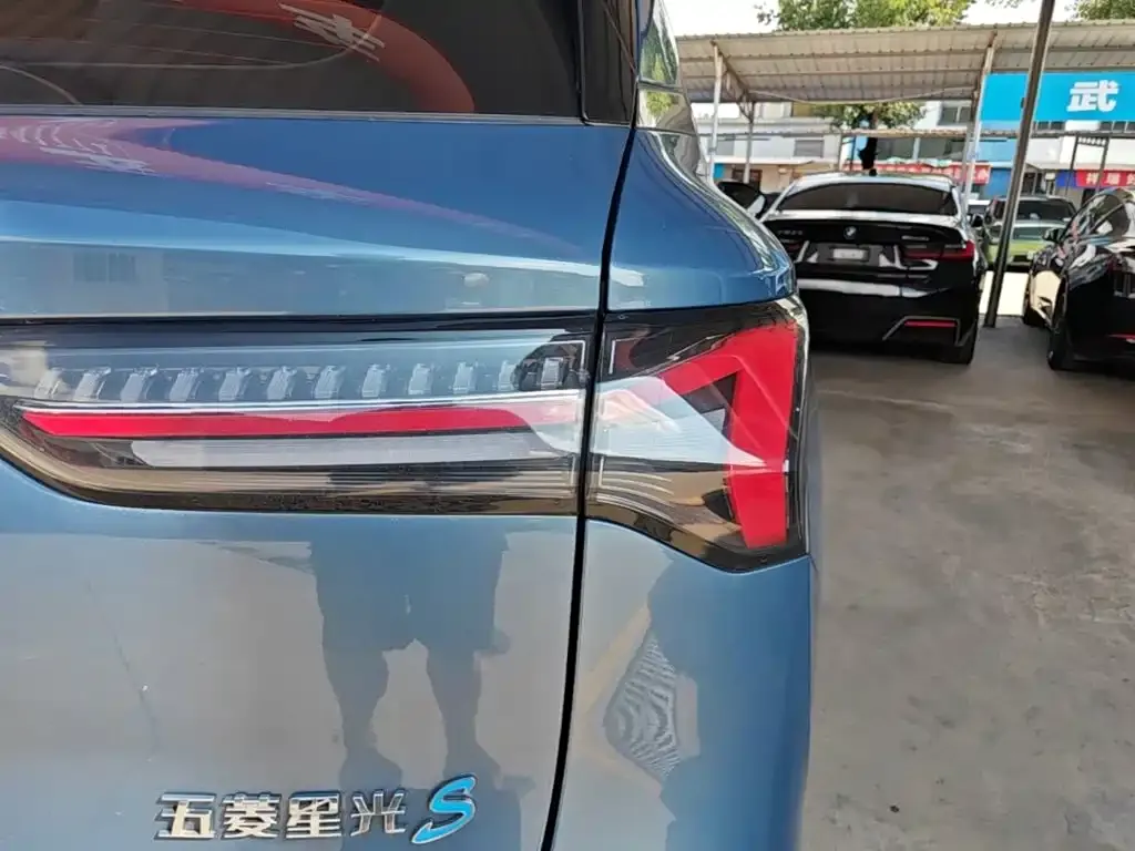 Wuling Xingguang S — фото 3