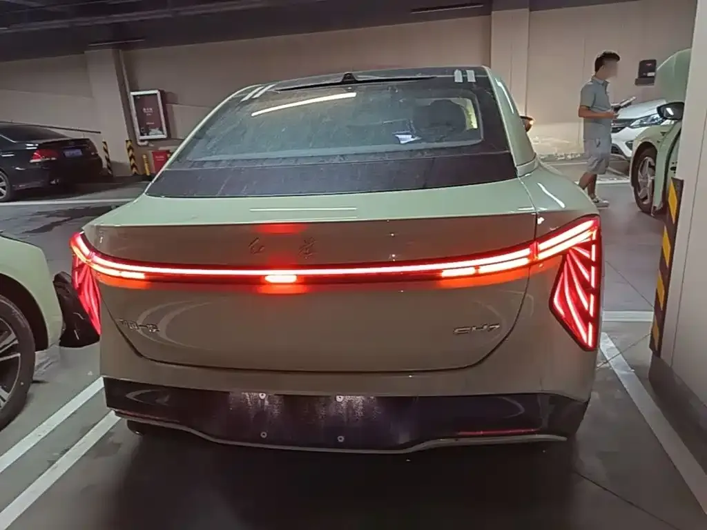 Hongqi EH7 2026 из CN, фото 10