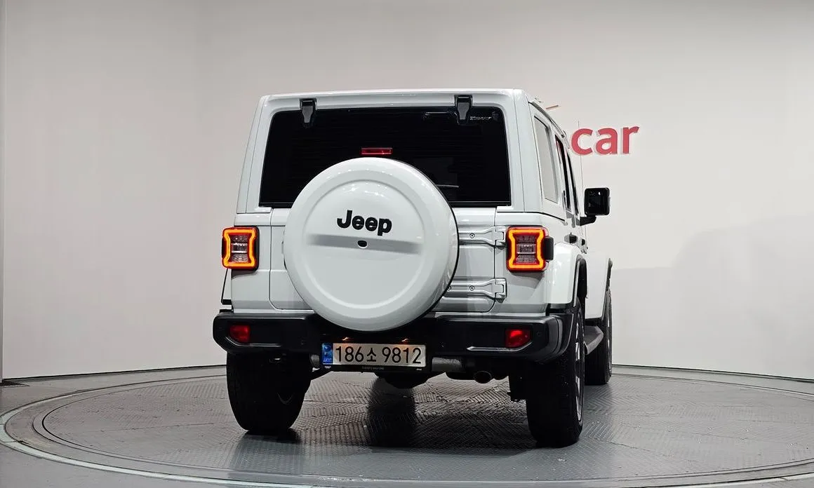 Jeep Wrangler — фото 2