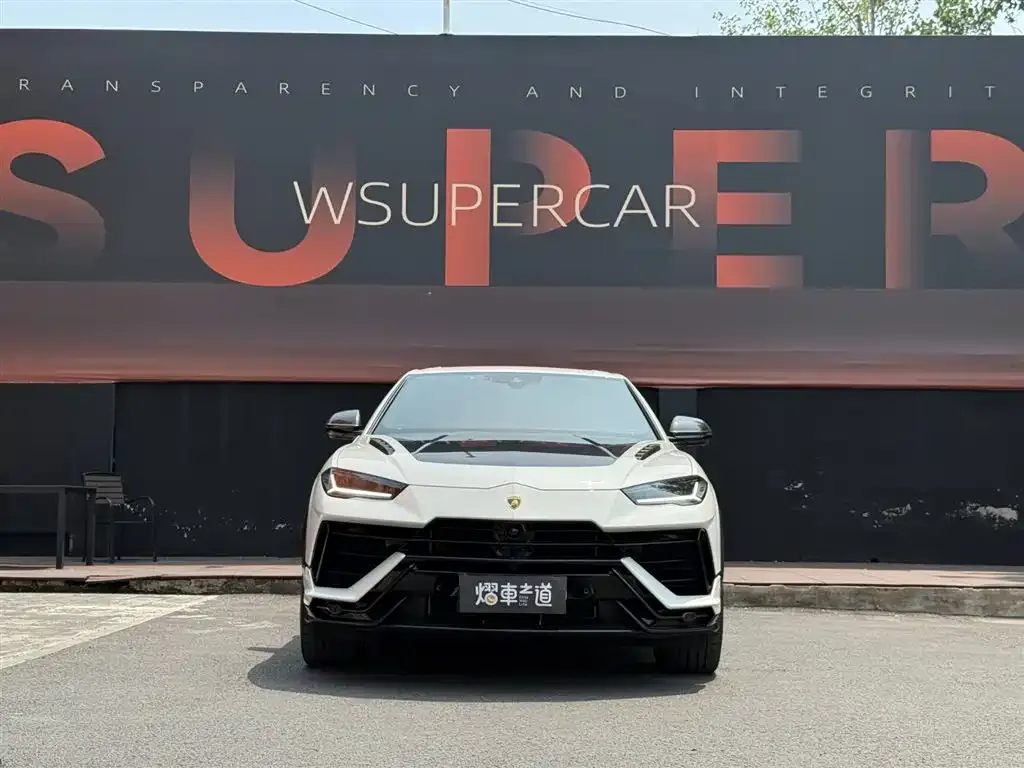 Lamborghini Urus — фото 8
