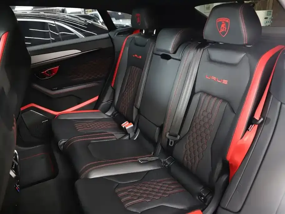 Lamborghini Urus — фото 6