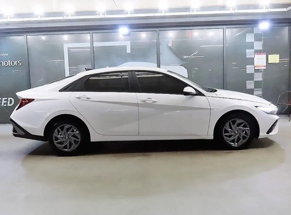 Hyundai AVANTE — фото 2