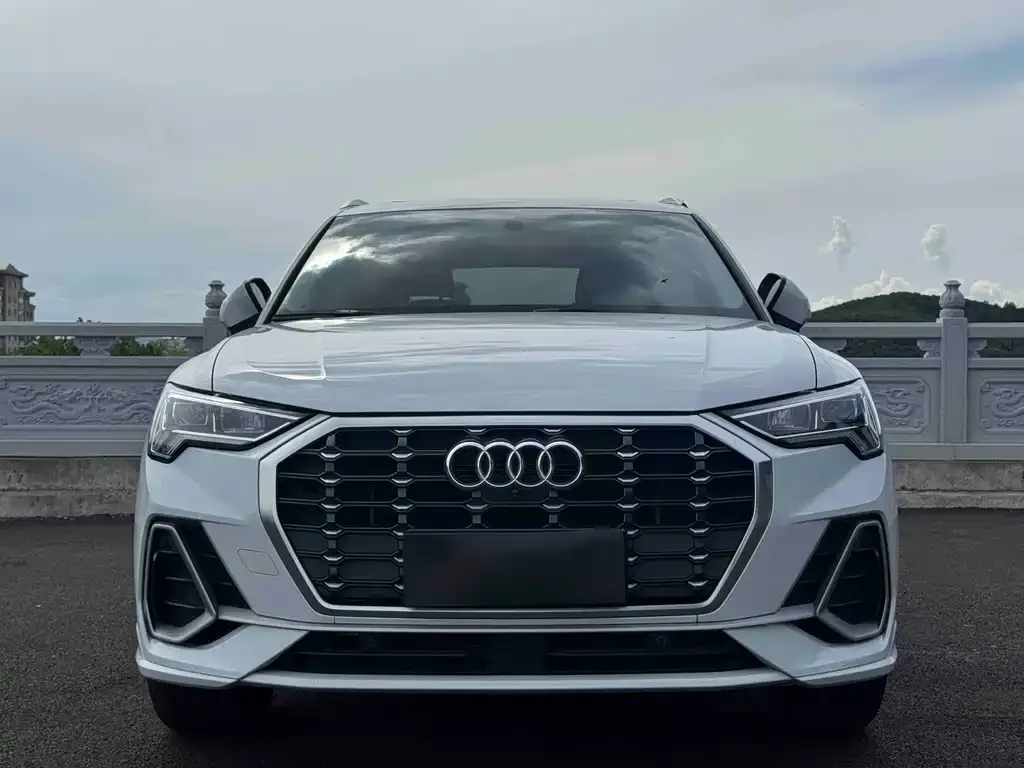 Audi Q3 — фото 5