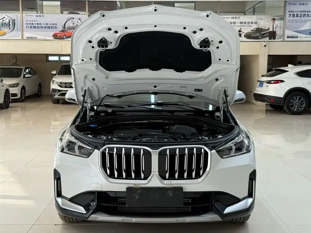 BMW X1 — фото 7